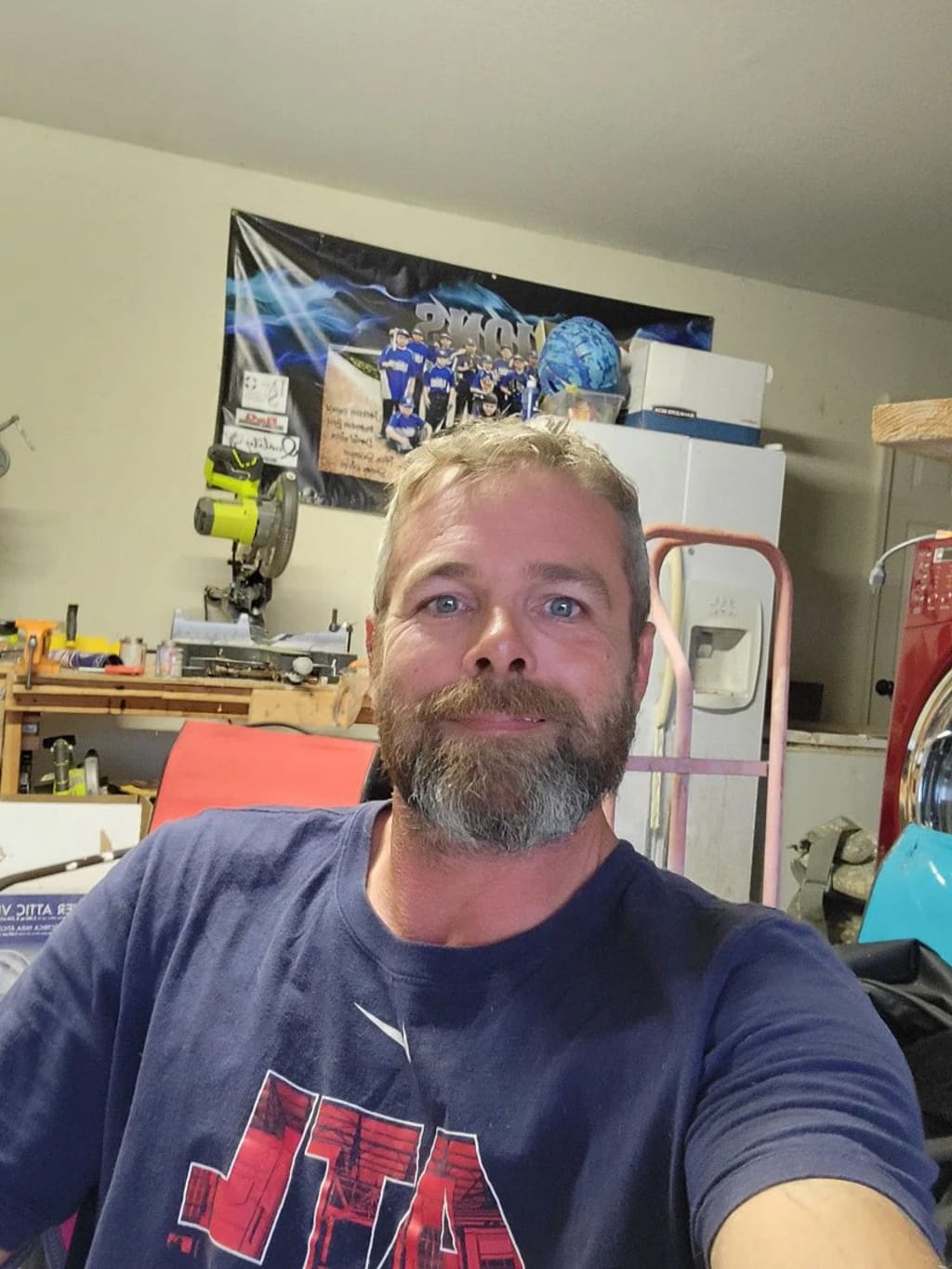 <em>Jason R. Manchester, UK</em>